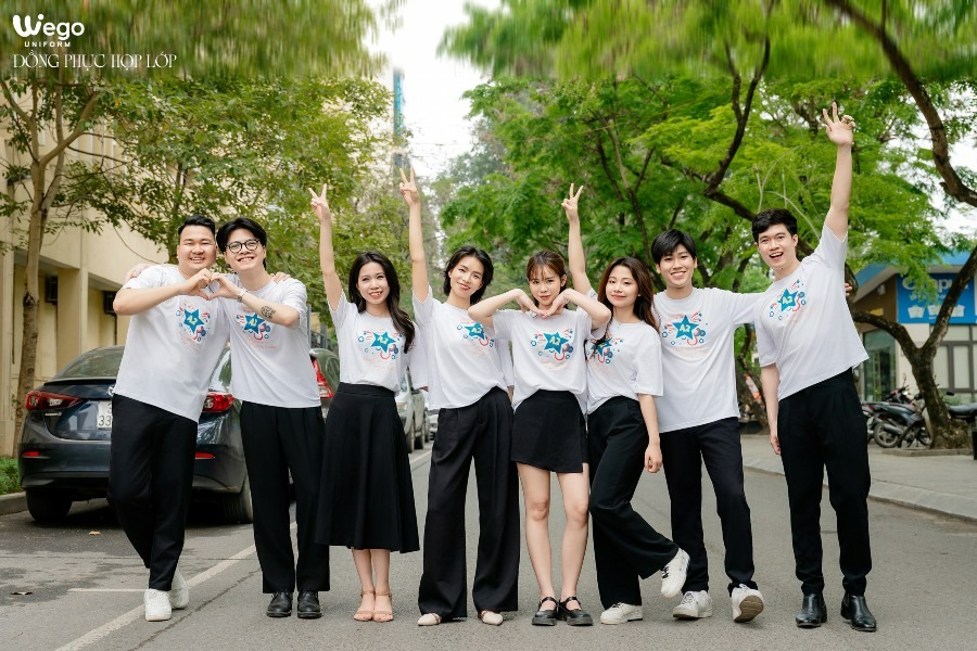 dong phuc hop lop